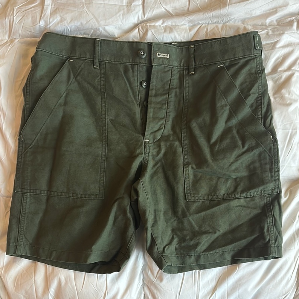 JCrew Olive Green Men's 31W Shorts